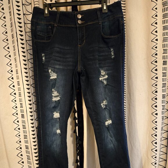 Hybrid & company Denim - Hybrid & Company Distressed dark blue skinny jeans Size 15